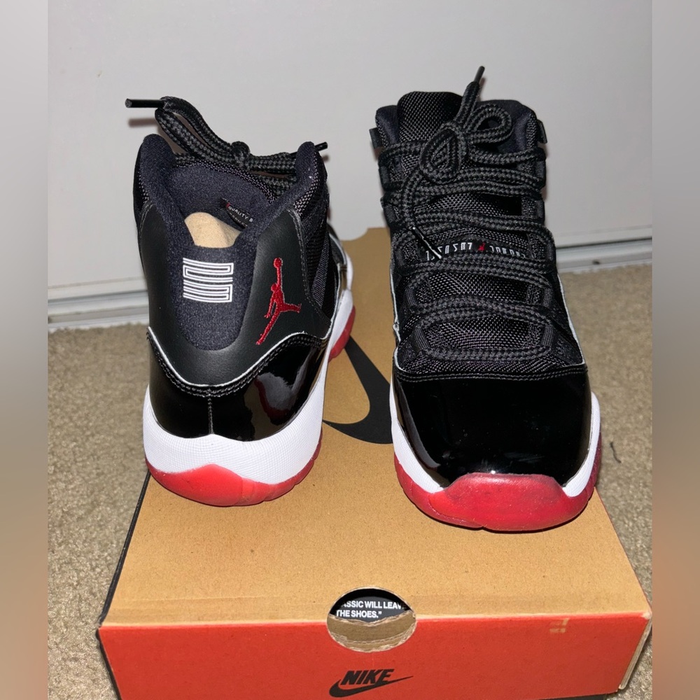 Jordan 11 bred - Picture 3 of 5
